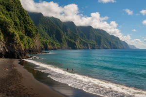 Seixal Beach di Madeira: l'incanto della sabbia nera vulcanica tra montagne lussureggianti
