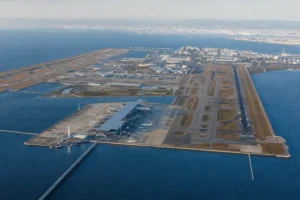 L'aeroporto di Kansai che sprofonda nel mare: come gli ingegneri salvano l'infrastruttura